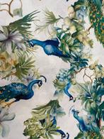 Tropisch Koninklijkheid – De zang van de pauw - Meubelstof -, Antiek en Kunst