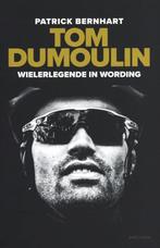 Tom Dumoulin - Wielerlegende in wording - 9789000362820, Boeken, Sportboeken, Nieuw, Lopen en Fietsen, Ophalen of Verzenden, Patrick Bernhart