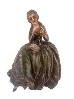 L. Fabris - Figuur - Dama seduta che ricama - Porselein