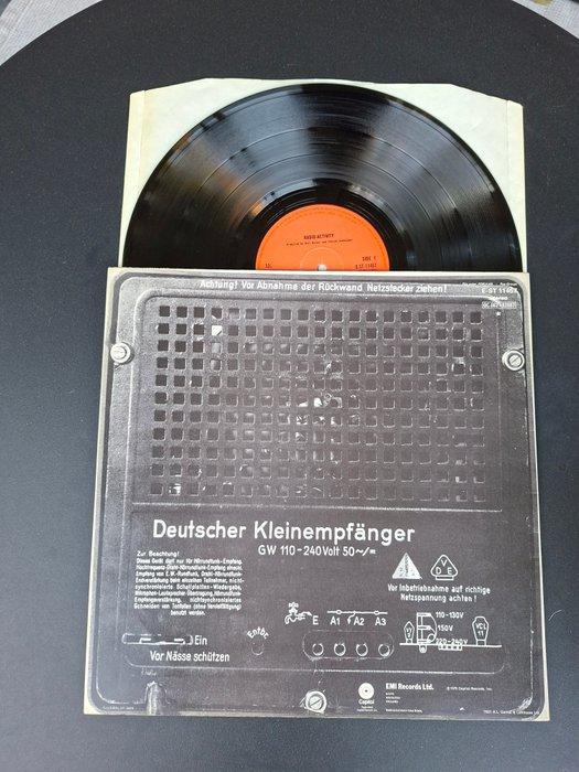 Kraftwerk - RADIO-ACTIVITY (original 1st UK pressing 1975) -, Cd's en Dvd's, Vinyl Singles