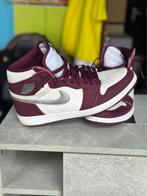 ORIGINELE Jordan 1 Retro High Og Bordeau size:46, Kleding | Heren, Schoenen, Overige kleuren, Nike Jordan, Ophalen of Verzenden