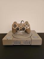 Playstation 1 + 1 Sony  Controller, Spelcomputers en Games, Spelcomputers | Sony PlayStation 1, Ophalen of Verzenden, Zo goed als nieuw