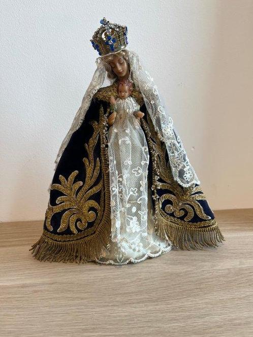 Beeldje, Notre-Dame du Mont Carmel - 32 cm - Hars, stoffen, Antiek en Kunst, Antiek | Boeken en Bijbels