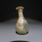 Oud-Romeins Glas Flesje. 1e-3e eeuw n.Chr. Hoogte 5,1 cm.