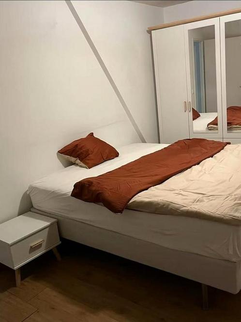 Eigen Kamer aan Zuidhoek, Rotterdam, Huizen en Kamers, Kamers te huur, 50 m² of meer, Rotterdam