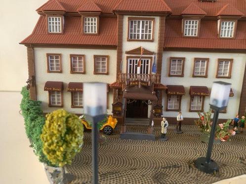 Faller, Preiser H0 - Modeltreinlandschap (1) - Hotel met, Hobby en Vrije tijd, Modeltreinen | H0
