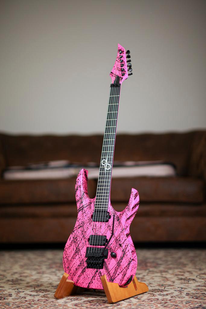 Solar A2.6FRPN Canibalismo | Pink Neon Matte, Muziek en Instrumenten, Snaarinstrumenten | Gitaren | Elektrisch