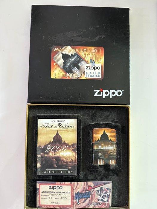 Zippo - Aansteker - IJzer (gegoten/gesmeed), Verzamelen, Rookartikelen, Aanstekers en Luciferdoosjes