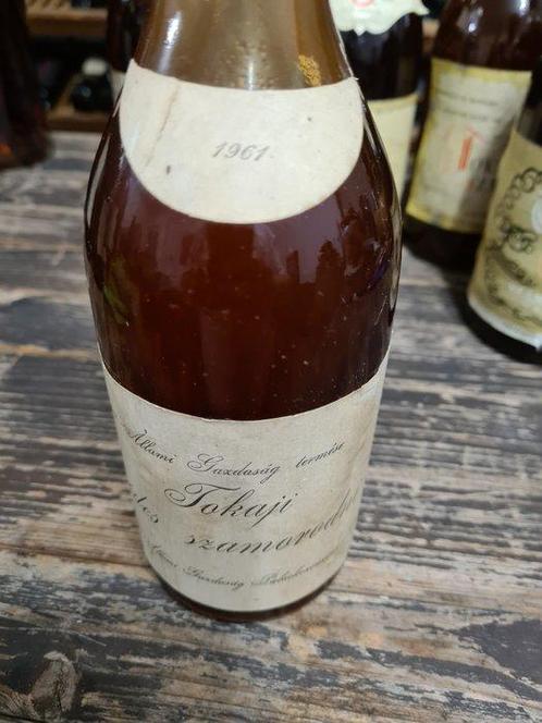 1961 Tokaji Aszu 5 puttonyos 1981. 2 Tokaji Szamorodni dry, Verzamelen, Wijnen