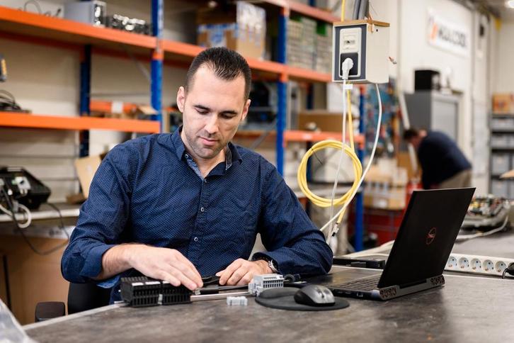 Python, C++, C#, PLC en AI programmeur | 3D algoritmes, Diensten en Vakmensen, Computer en Internet experts, Computerreparatie en Onderhoud