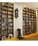 Maatwerk design boekenkasten in noten- of eikenhout: REVERSE, Nieuw, 25 tot 50 cm, Met deur(en), Eikenhout