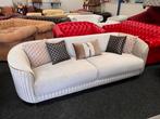 Outlet Deal exemplaar 3 zits Velvet//fluweel Lounge bank, Huis en Inrichting, Ophalen, Driepersoons, Zo goed als nieuw, Rechte bank