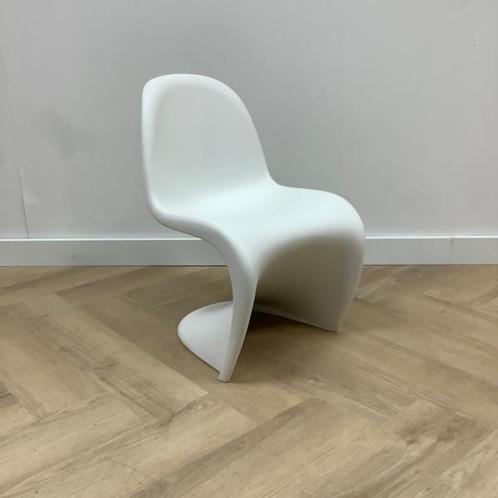 Tweedehands Vitra Panton Junior, Kinder Design stoel, mat, Huis en Inrichting, Stoelen, Eén, Wit, Gebruikt, Stof, Ophalen of Verzenden