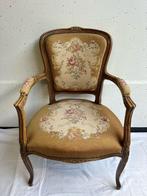 Stoel - Franse Louis XV stijl Stoel met verfijnde, Antiek en Kunst, Curiosa en Brocante