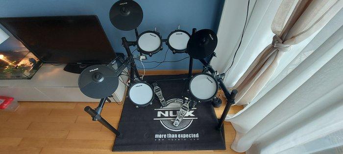 NUX - DM-210 - Elektronisch drumstel - 2024, Muziek en Instrumenten, Blaasinstrumenten | Blokfluiten