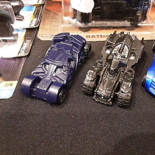 Hot Wheels 1:64 - Modelauto (12) - Batmobile Hot Wheels em, Hobby en Vrije tijd, Modelauto's | 1:5 tot 1:12