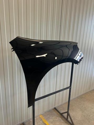Spatbord rechtsvoor Volkswagen Golf 6 DEEPBLACK (LC9X) beschikbaar voor biedingen
