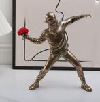 Beeld, Flower thrower after Banksy - 21.5 cm - bronskleurige, Antiek en Kunst