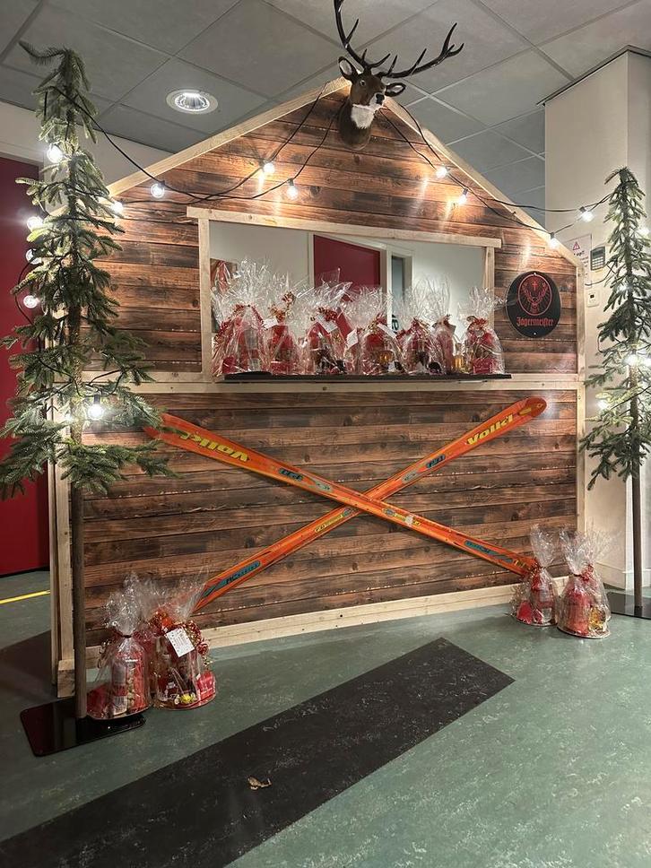 Apres ski thema Val Thorens, Hobby en Vrije tijd, Feestartikelen | Verhuur, Overige, Nieuw, Ophalen