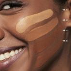 MAC Cosmetics Studio Fix Fluid SPF 15 NW43 Foundation - 30ml, Nieuw, Gehele gezicht, Make-up, Ophalen of Verzenden