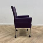 set van 2 x leren eetkamerstoel / vergaderstoel op wielen,, Huis en Inrichting, Ophalen of Verzenden, Gebruikt, Leer, Eén