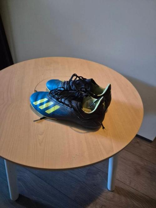 Voetbalschoenen Adidas maat 36,5 (G), Verzamelen, Sportartikelen en Voetbal, Overige typen, Nieuw, Ophalen of Verzenden