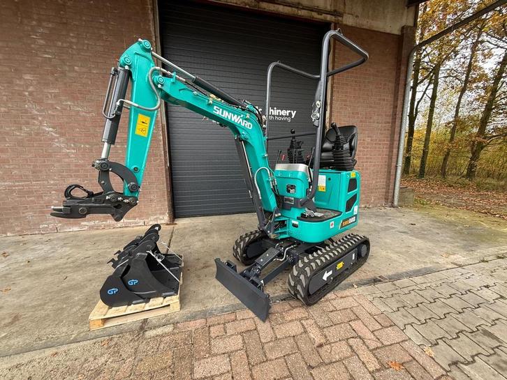 Sunward SWE 08B Minikraan midikraan graafmachine, Zakelijke goederen, Machines en Bouw | Kranen en Graafmachines, Graafmachine