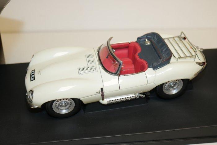 Autoart 1:18 - Modelauto - Autoart 1:18 Jaguar XK SS cream, Hobby en Vrije tijd, Modelauto's | 1:5 tot 1:12