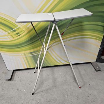 Beamertafel / projectietafel retro beschikbaar voor biedingen