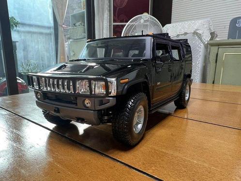 Maisto 1:18 - Modelauto - Hummer H2 SUV, Hobby en Vrije tijd, Modelauto's | 1:5 tot 1:12