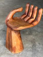Fauteuil - Hout - Sculpturale fauteuil van massief hout in