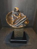 Pino - Beeld, moon girl in a shell - 24 cm - Brons, Antiek en Kunst