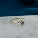 Gouden solitair ring met diamant | 0,07 ct. (roos geslepen), 18 tot 19, Gebruikt, Overige kleuren, Ophalen of Verzenden
