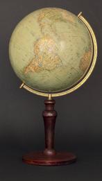 Globe - Peter J. Oestergaard - 1910-1920