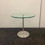 Tweedehands glazen bijzet tafel, (hxb) 40x45 cm, Metaform, Huis en Inrichting, Ophalen of Verzenden, Gebruikt