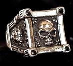 Chevalière - Oude devotie - Crânes Memento Mori -