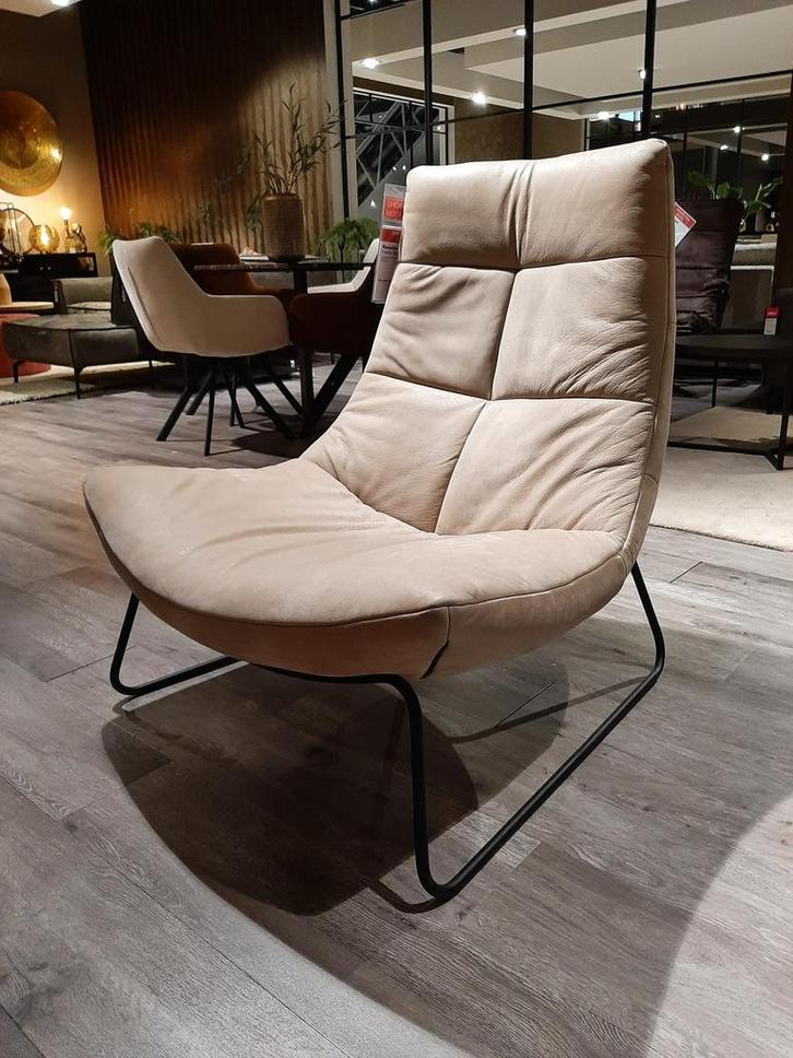 Rosalia fauteuil **SHOWROOMMODEL**, Huis en Inrichting, Fauteuils, Nieuw