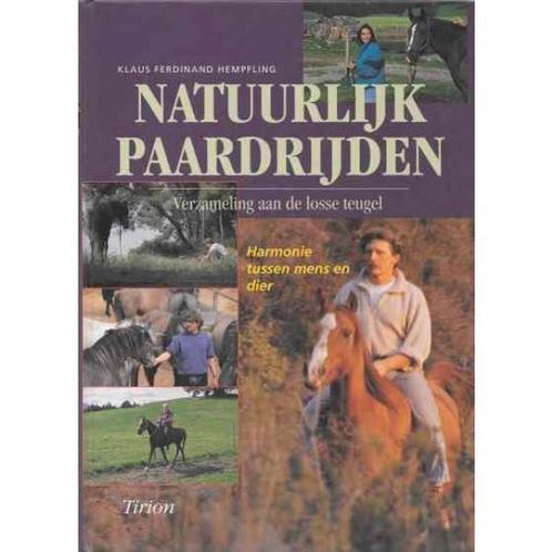 Natuurlijk paardrijden / Tirion natuur 9789052102139, Boeken, Hobby en Vrije tijd, Zo goed als nieuw, Verzenden