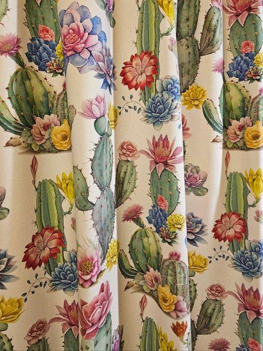 Floraal stof met cactus in Boheemse stijl van natuurlijke, Antiek en Kunst, Antiek | Kleden en Textiel