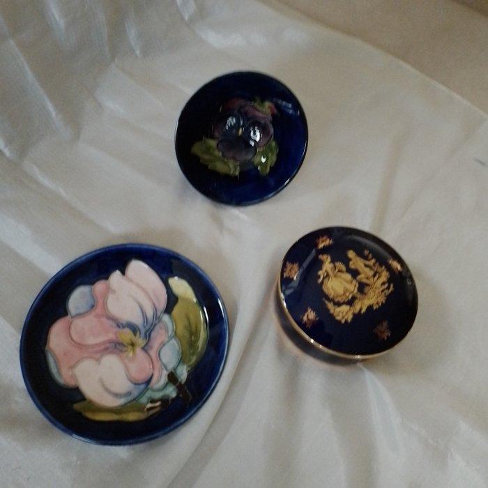 Burslem in Stoke-on-Trent, Engeland , Limoges Frankrijk. -, Antiek en Kunst, Antiek | Glas en Kristal