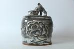 Fijne Japanse wierookbrander – Shishi & Pioen - Steengoed -, Antiek en Kunst