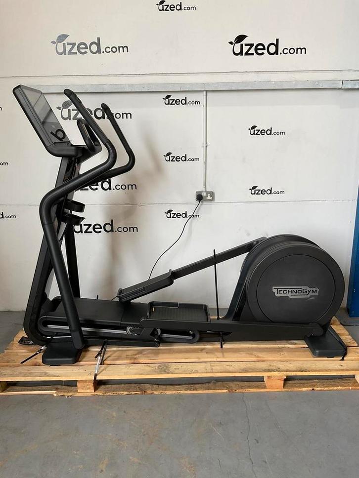 443 - Technogym New Artis Synchro - Black, Sport en Fitness, Fitnessapparatuur, Gebruikt