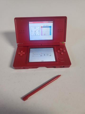 Rode Nintendo DS Lite beschikbaar voor biedingen