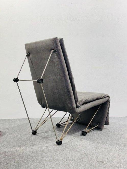 Fauteuil - Daybed - Postmodern - Staal, Textiel, Antiek en Kunst, Antiek | Meubels | Stoelen en Banken