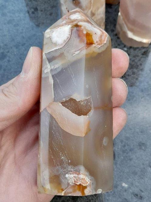 Set van 14 bloemagaat obelisken, sommigen met geode -, Verzamelen, Mineralen en Fossielen