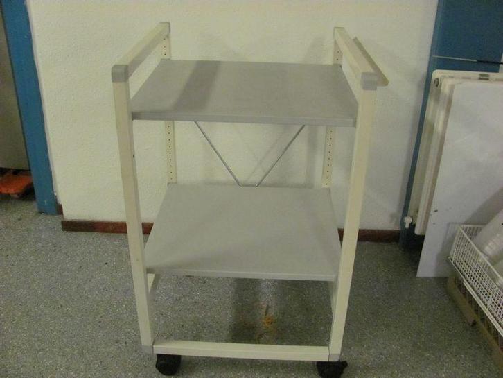 Grijstafel op wielen, Zakelijke goederen, Kantoor en Winkelinrichting | Kantoormeubilair en Inrichting, Gebruikt