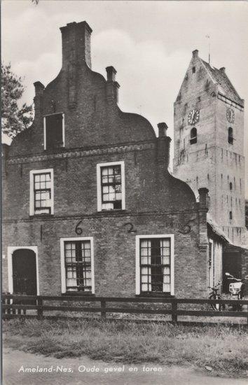 AMELAND - NES - Oude gevel en toren, Verzamelen, Ansichtkaarten | Nederland, Verzenden