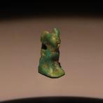 Oud-Egyptisch Faience Amulet van de godin Bastet. Laatste