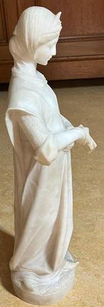 A. Bucherin(?) - sculptuur, Beatrice - 54 cm - Albast, Antiek en Kunst
