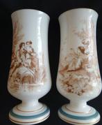 Vaas - Opaline glas - Set van 2 siervazen, Antiek en Kunst, Antiek | Glas en Kristal